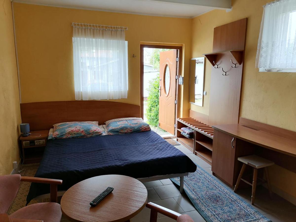 Apartamento Dom Pod Gruszka Pobierowo Exterior foto